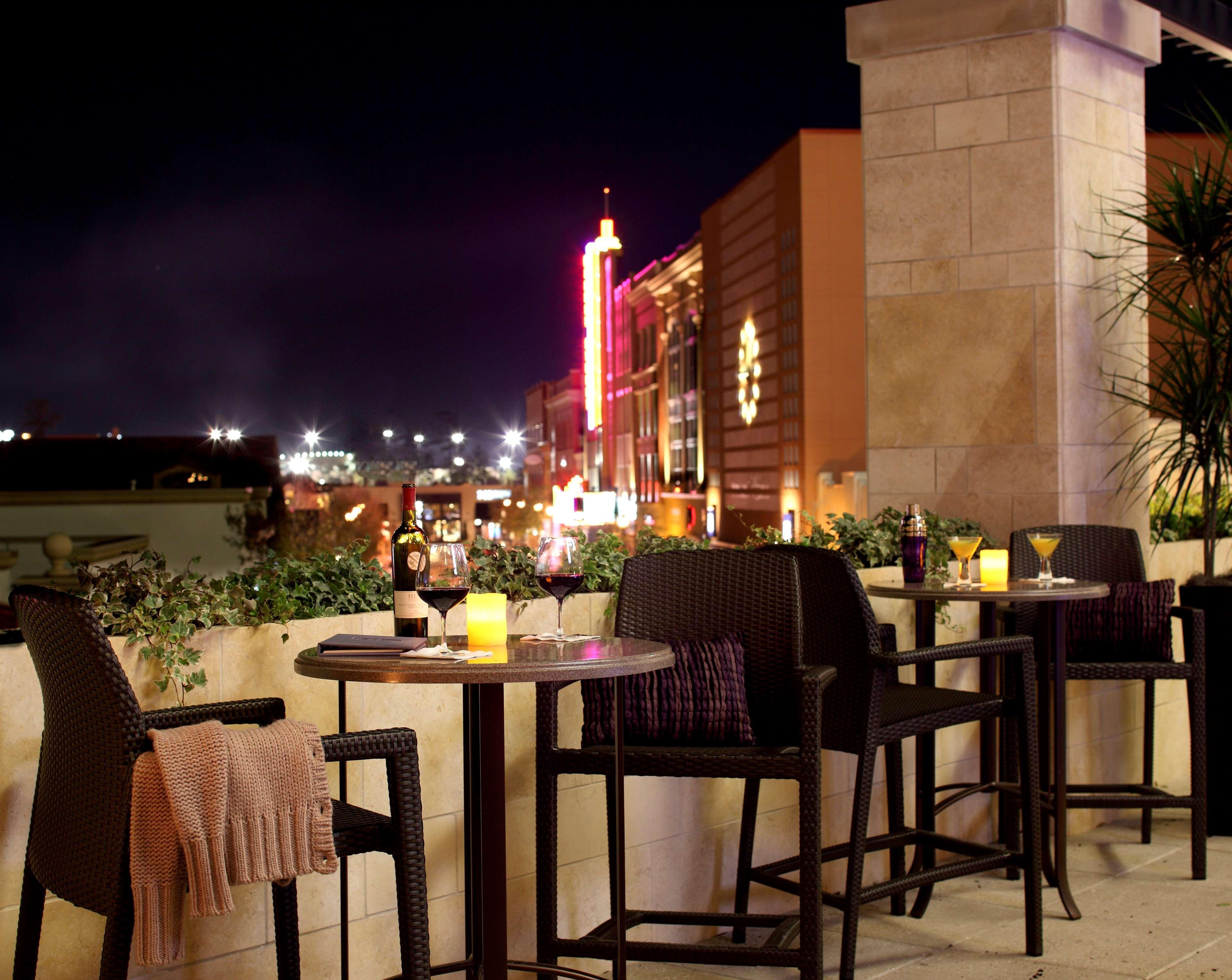 Hyatt Centric The Woodlands Hotel Exterior photo