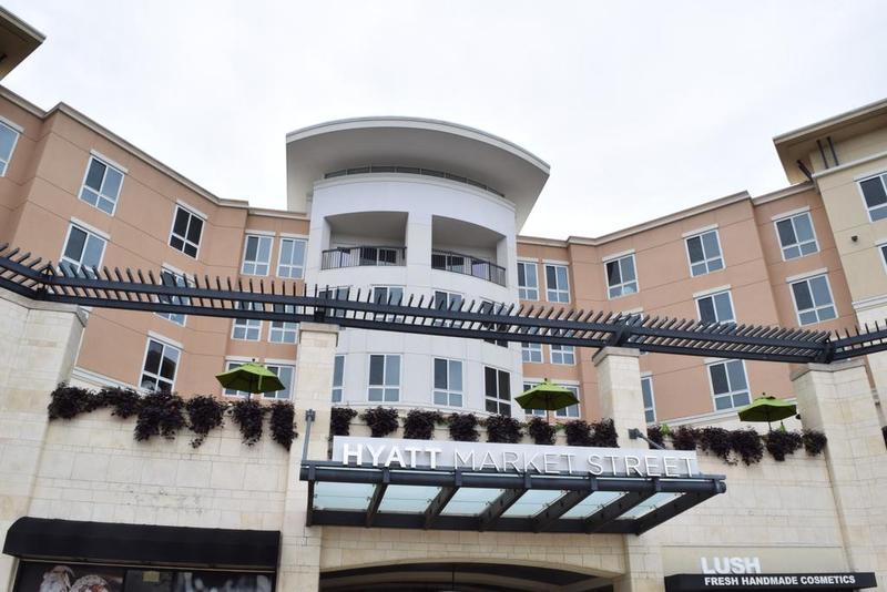 Hyatt Centric The Woodlands Hotel Exterior photo